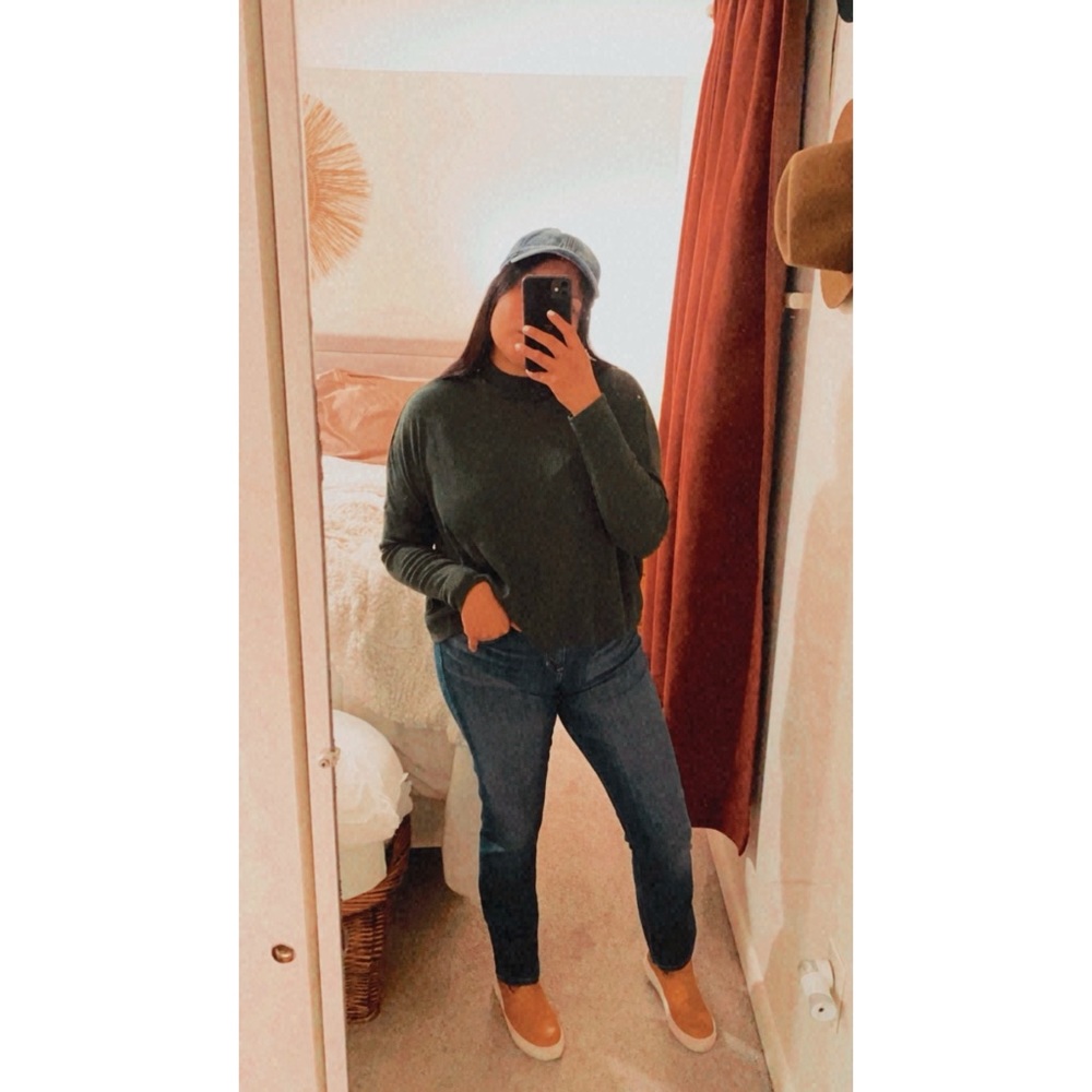 H&M Ribbed Dolamn Sleeve Green Turtleneck Mock neck Shirt Long Sleeves Hunter
